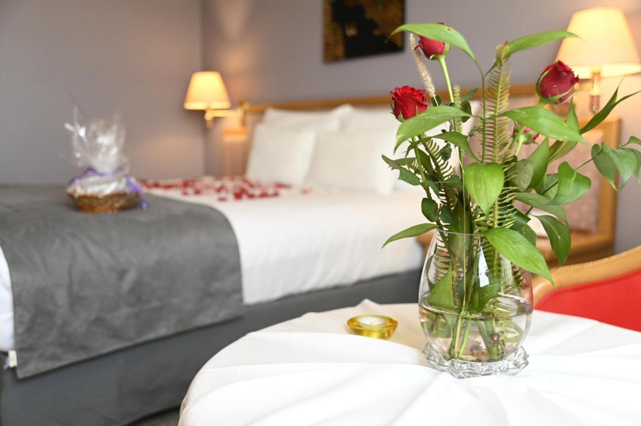 Dar el Beïda Hotel Mercure Alger Aeroport מראה חיצוני תמונה A bedroom at the hotel