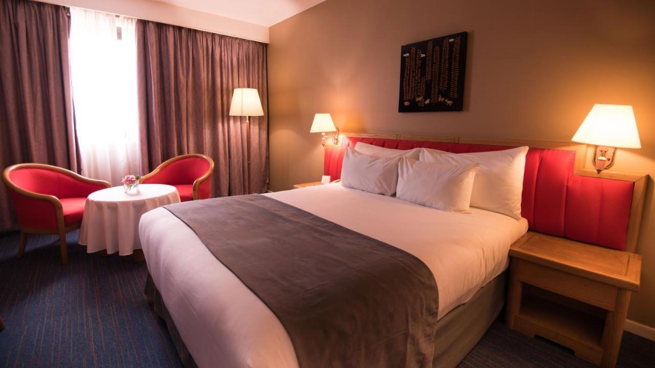 Dar el Beïda Hotel Mercure Alger Aeroport מראה חיצוני תמונה A room at the hotel